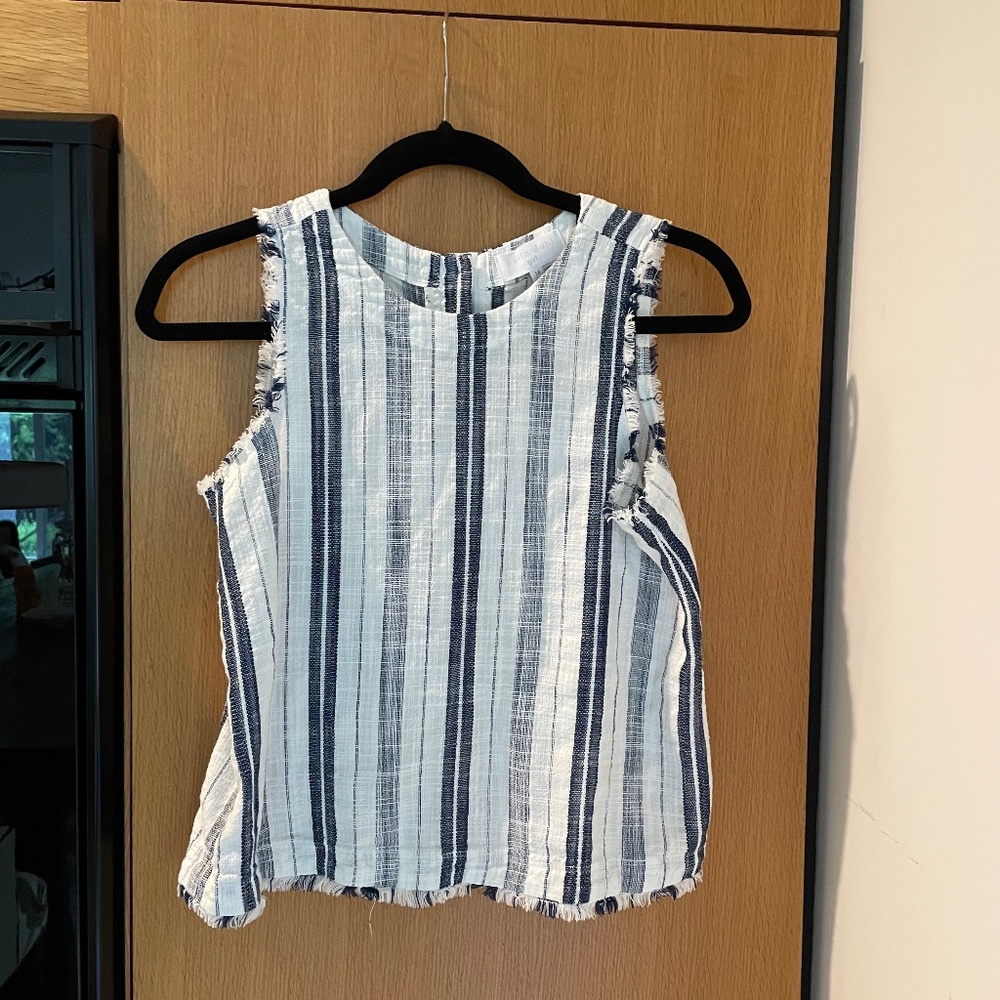 Bella Dahl linen button back blouse